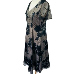 <P>Jacques Vert Nude & Black Floral Dress</P>Size M