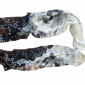 </p>Lovely Black and White Floral Sheer Scarf