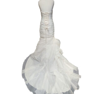 </P> Stella York Organza Wedding Dress Size 8/10 </P>