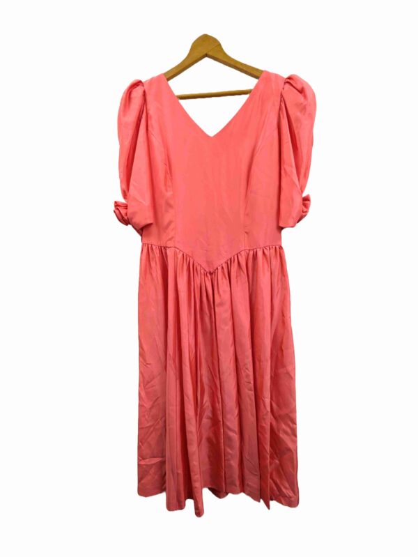 </P> Vintage 1980's Coral V neck Dress Size 8 </P> - Image 3