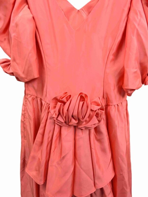 </P> Vintage 1980's Coral V neck Dress Size 8 </P>