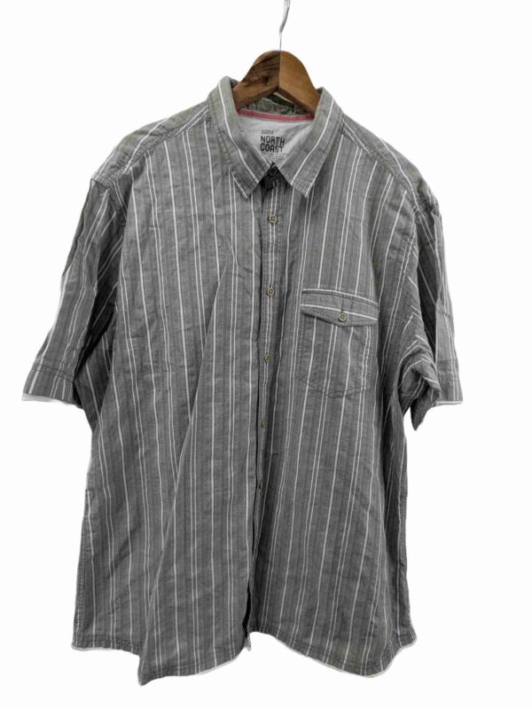 </P> Men's 100% Cotton Striped Shirt Size XXL </P>