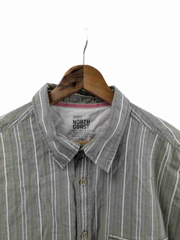 </P> Men's 100% Cotton Striped Shirt Size XXL </P> - Image 4