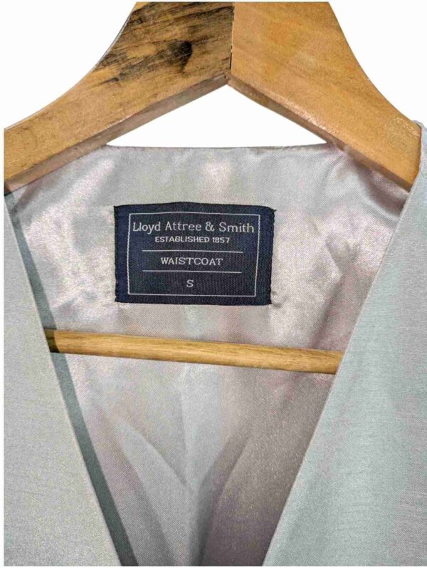 </P> Mens Brand New Lloyd Attree & Smith Waistcoat Small </P> - Image 3