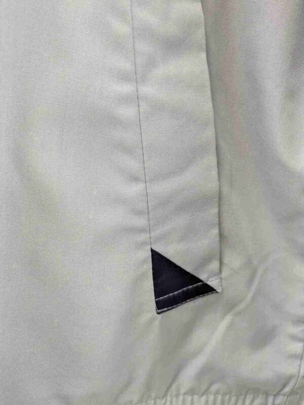 </P> Mens Reversible Lightweight Grey/Navy Jacket Size 44" Chest </P> - Image 2