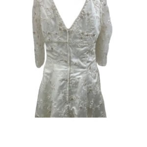 </P>Wedding/Prom Fit and Flare Short Dress </P>Size Approx 12